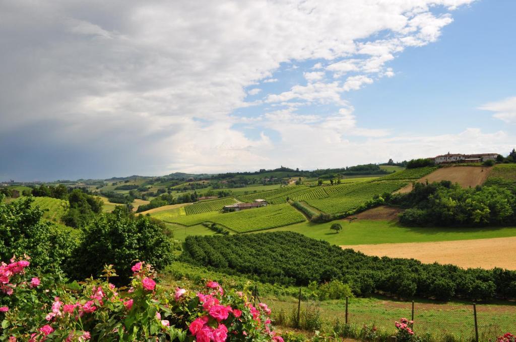 فيلا مونكالفوفي La Quercia Rossa المظهر الخارجي الصورة